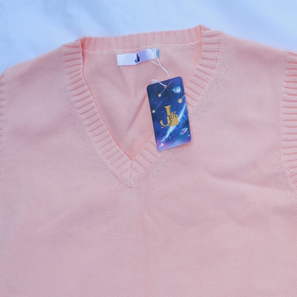 JL PEACH SLEEVELESS V-NECK SWEATER / VEST (SEE MEASUREMENTS)